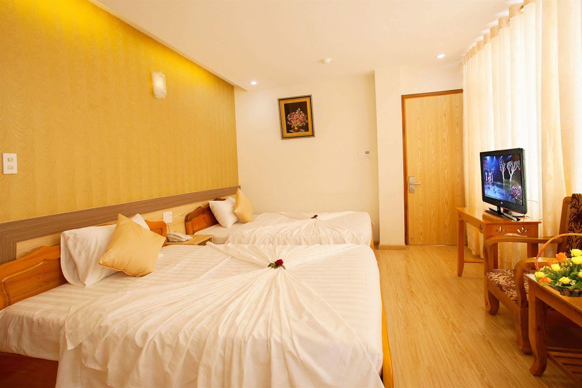 Galaxy 3 Hotel Нячанг Экстерьер фото